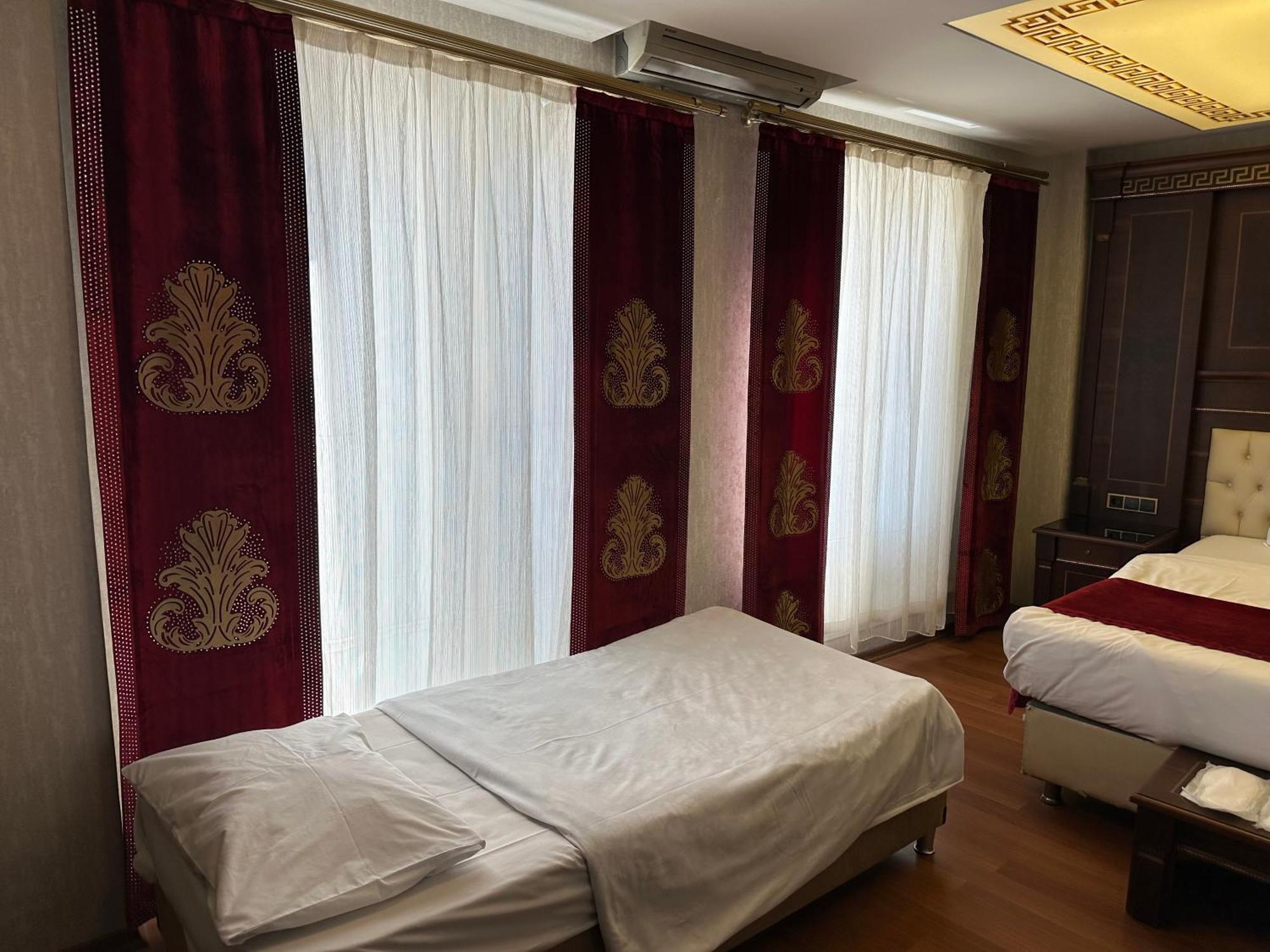 איסטמבול Napolyon Hotel מראה חיצוני תמונה