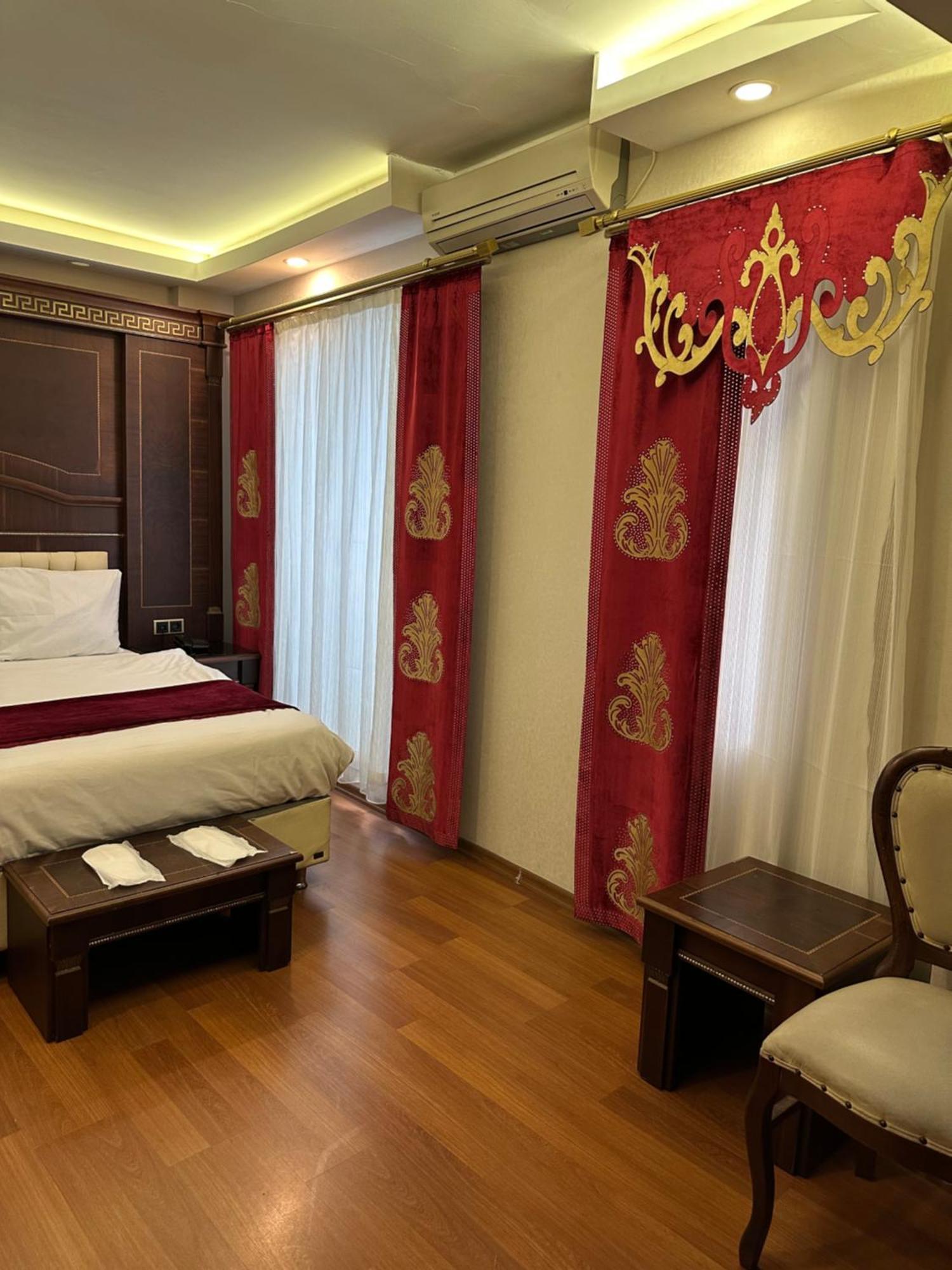 איסטמבול Napolyon Hotel מראה חיצוני תמונה